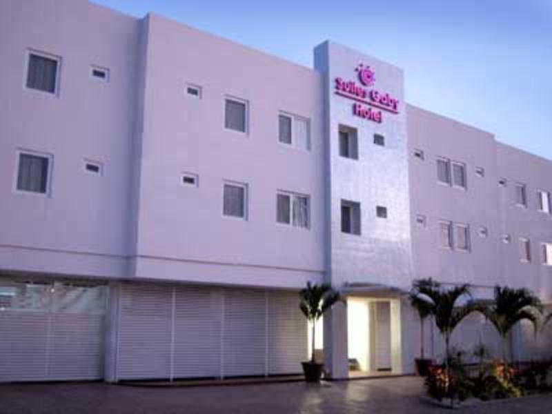 Hotel Suites Gaby Cancún Esterno foto